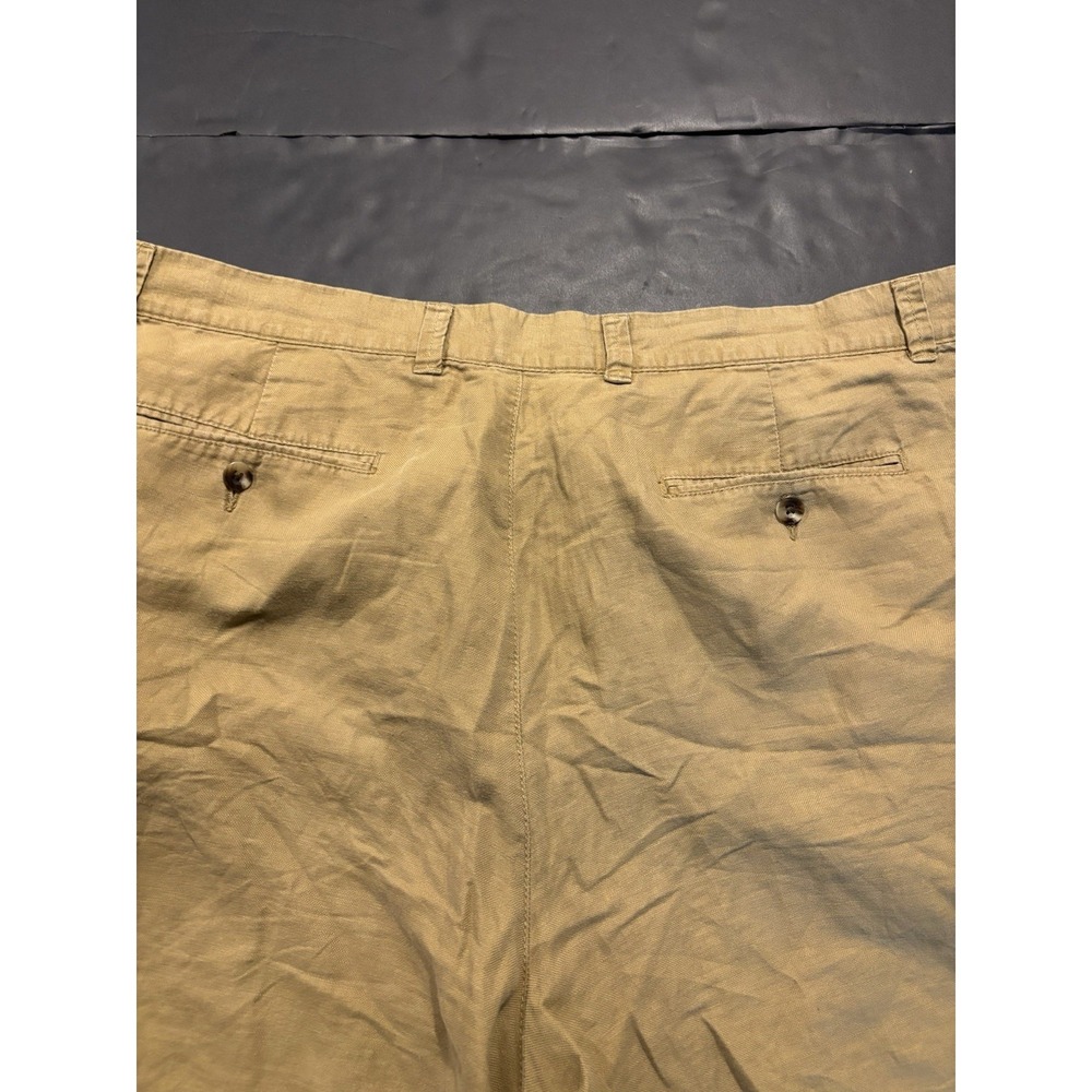 Roundtree And Yorke Casuals - Men's Khaki Shorts - Size 42W - Picture 8 of 11